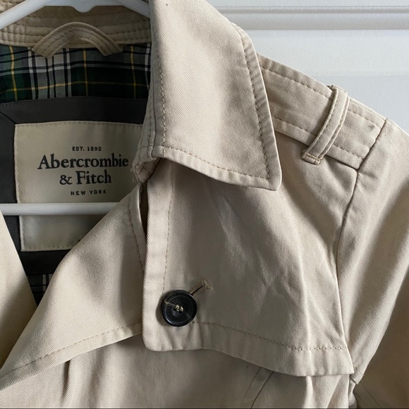 Abercrombie and Fitch short jacket - Picture 2 of 5